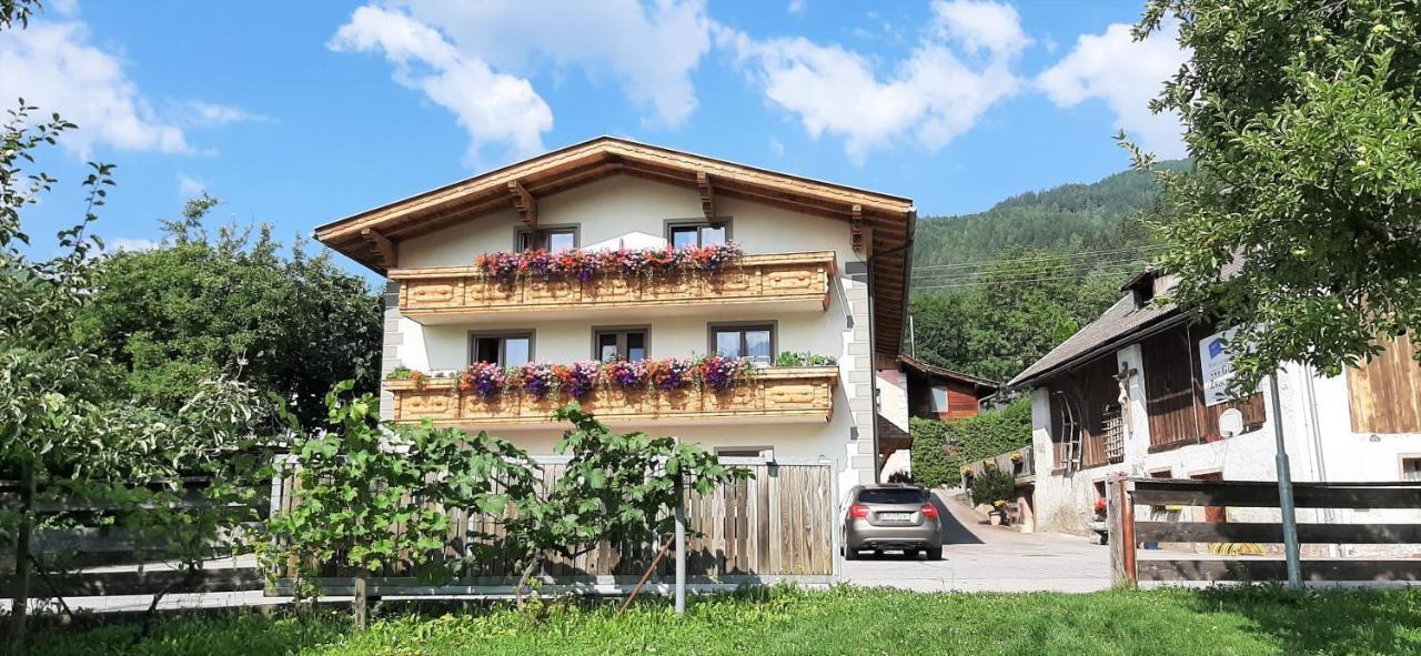 Gästehaus Zwischenberger Obervellach Exterior foto
